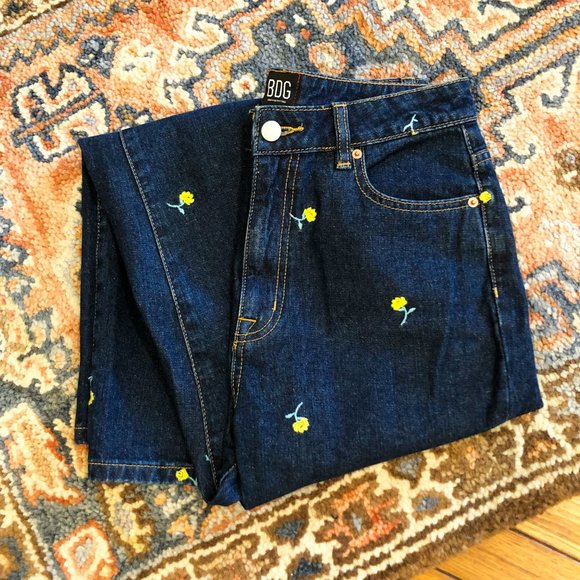 BDG Denim - BDG UO Embroidered Mom High Rise Slim Denim Jean